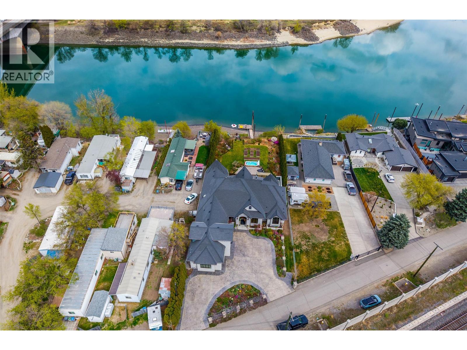 1580 Lorne Street, Kamloops, British Columbia  V2C 1X6 - Photo 88 - 10379425