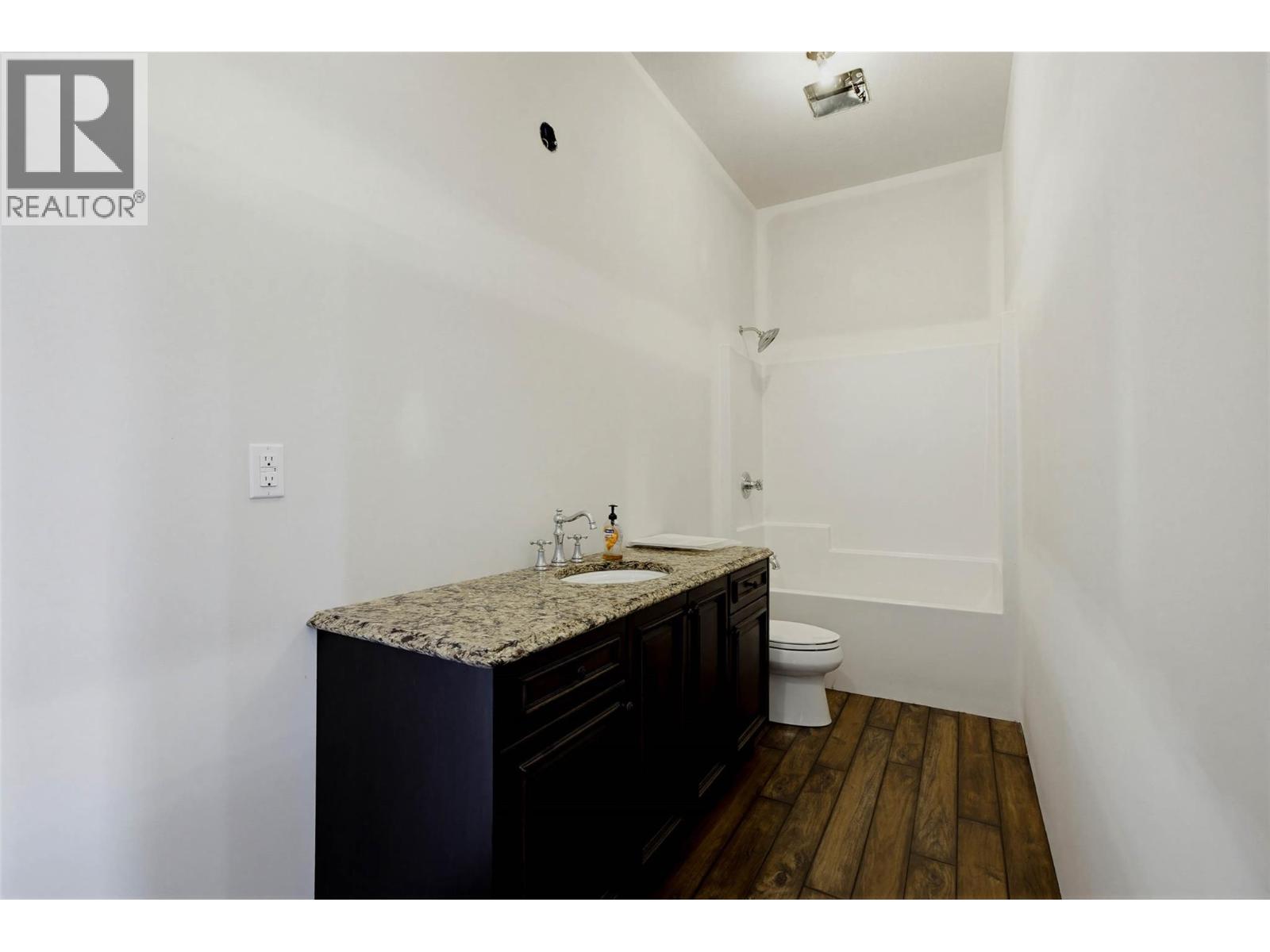 1580 Lorne Street, Kamloops, British Columbia  V2C 1X6 - Photo 57 - 10379425