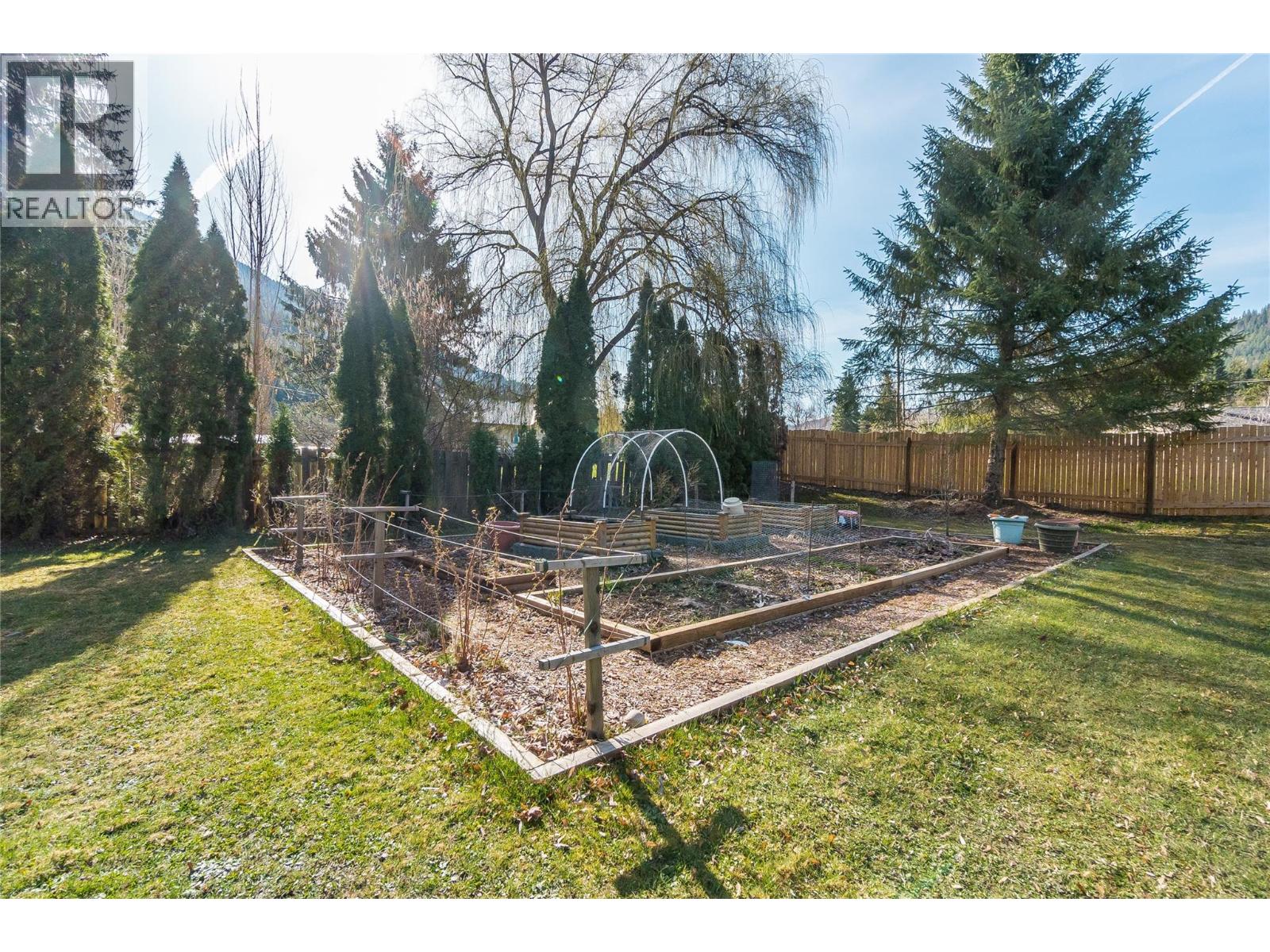 2451 Cunningham Road, Slocan Park, British Columbia  V0G 2E0 - Photo 57 - 10383257