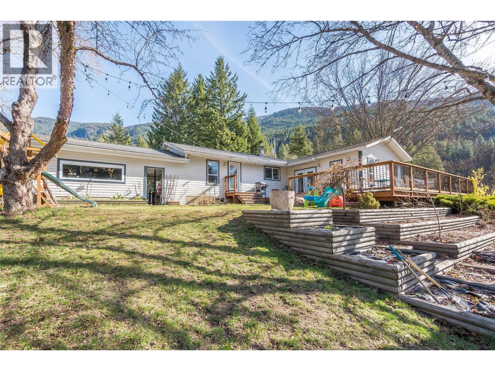 2451 Cunningham Road, Slocan Park, British Columbia  V0G 2E0 - Photo 52 - 10383257