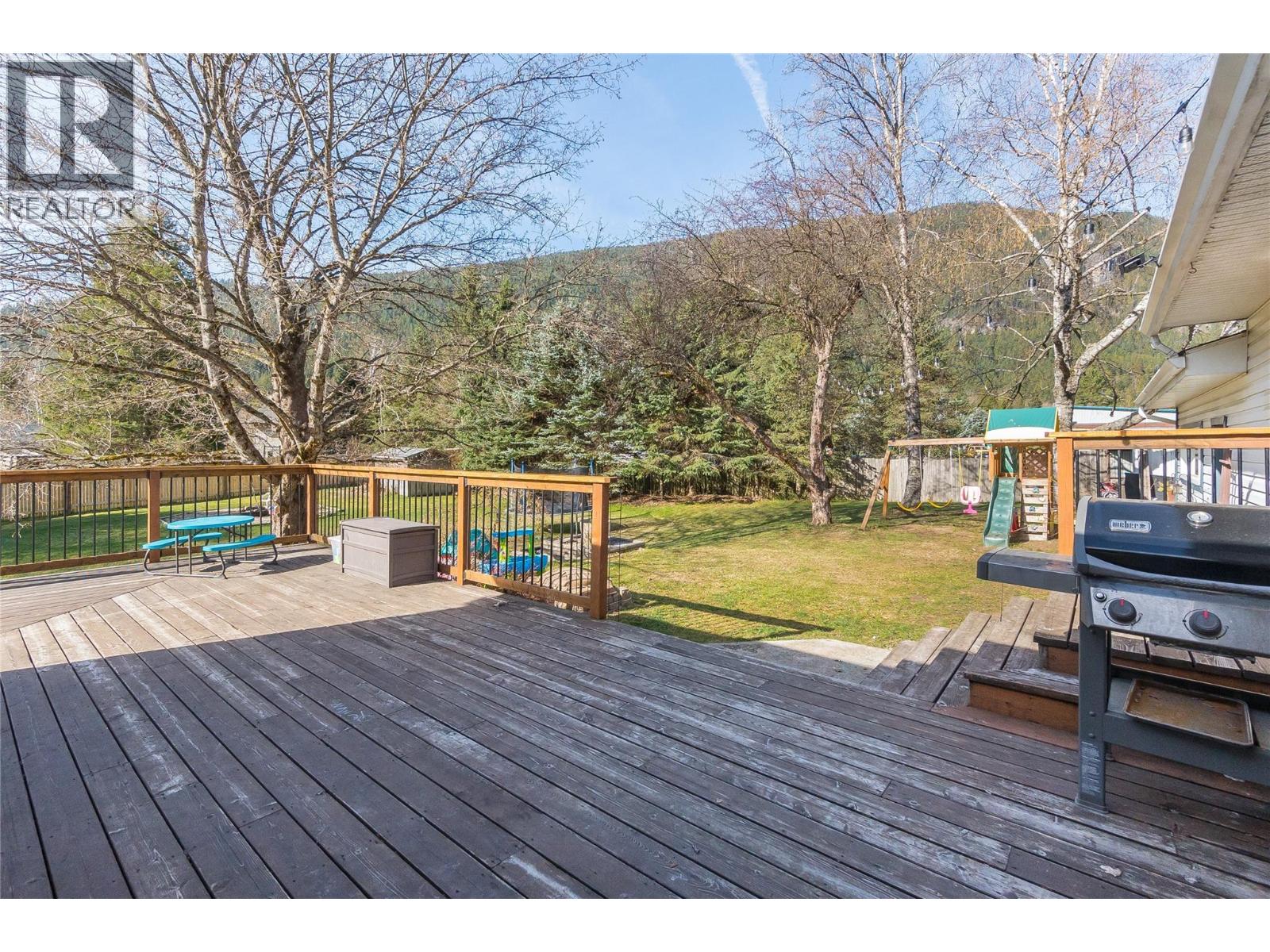 2451 Cunningham Road, Slocan Park, British Columbia  V0G 2E0 - Photo 53 - 10383257