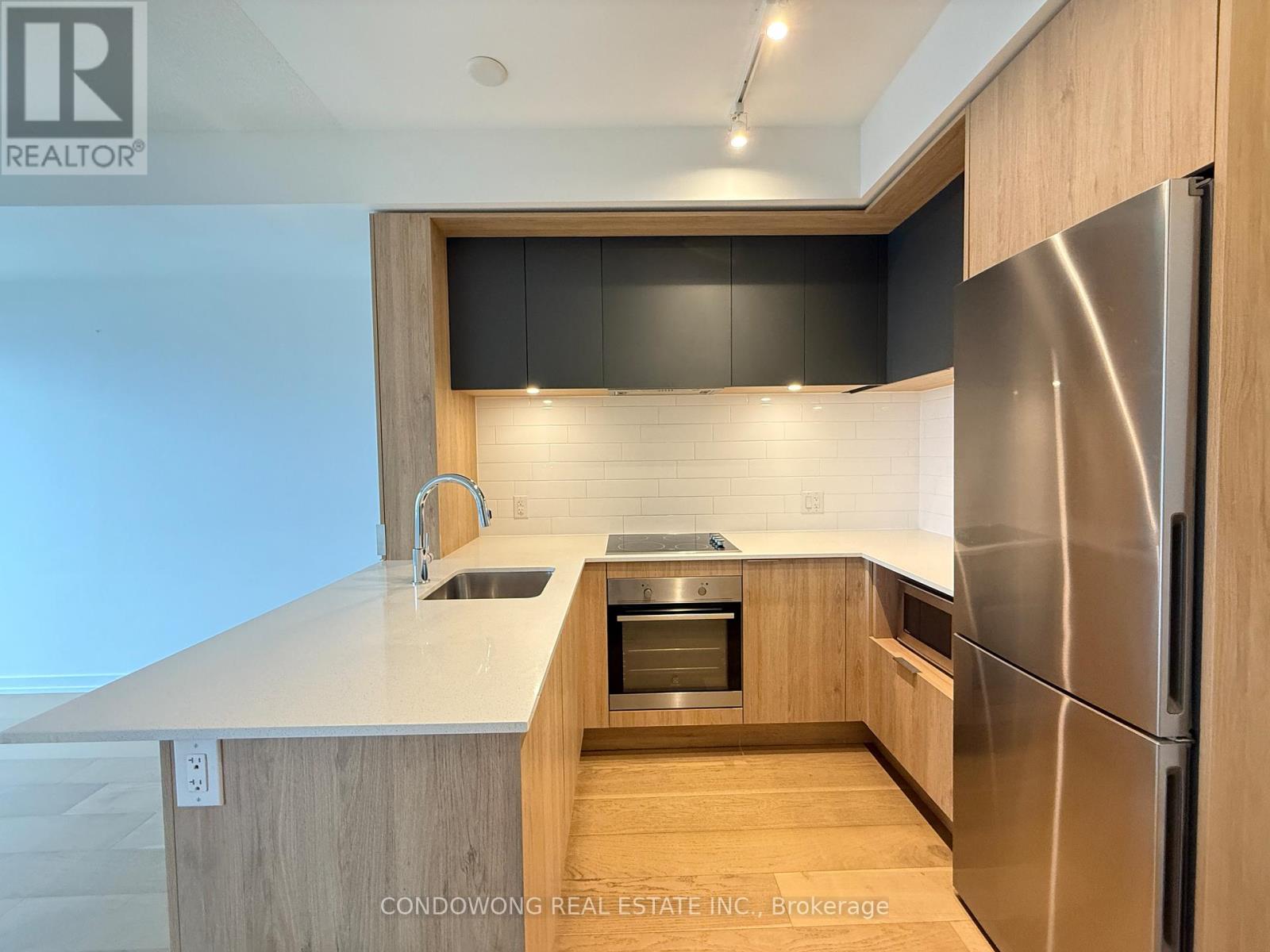 2112 - 225 Sumach Street, Toronto, Ontario  M5A 0P8 - Photo 2 - C12998842