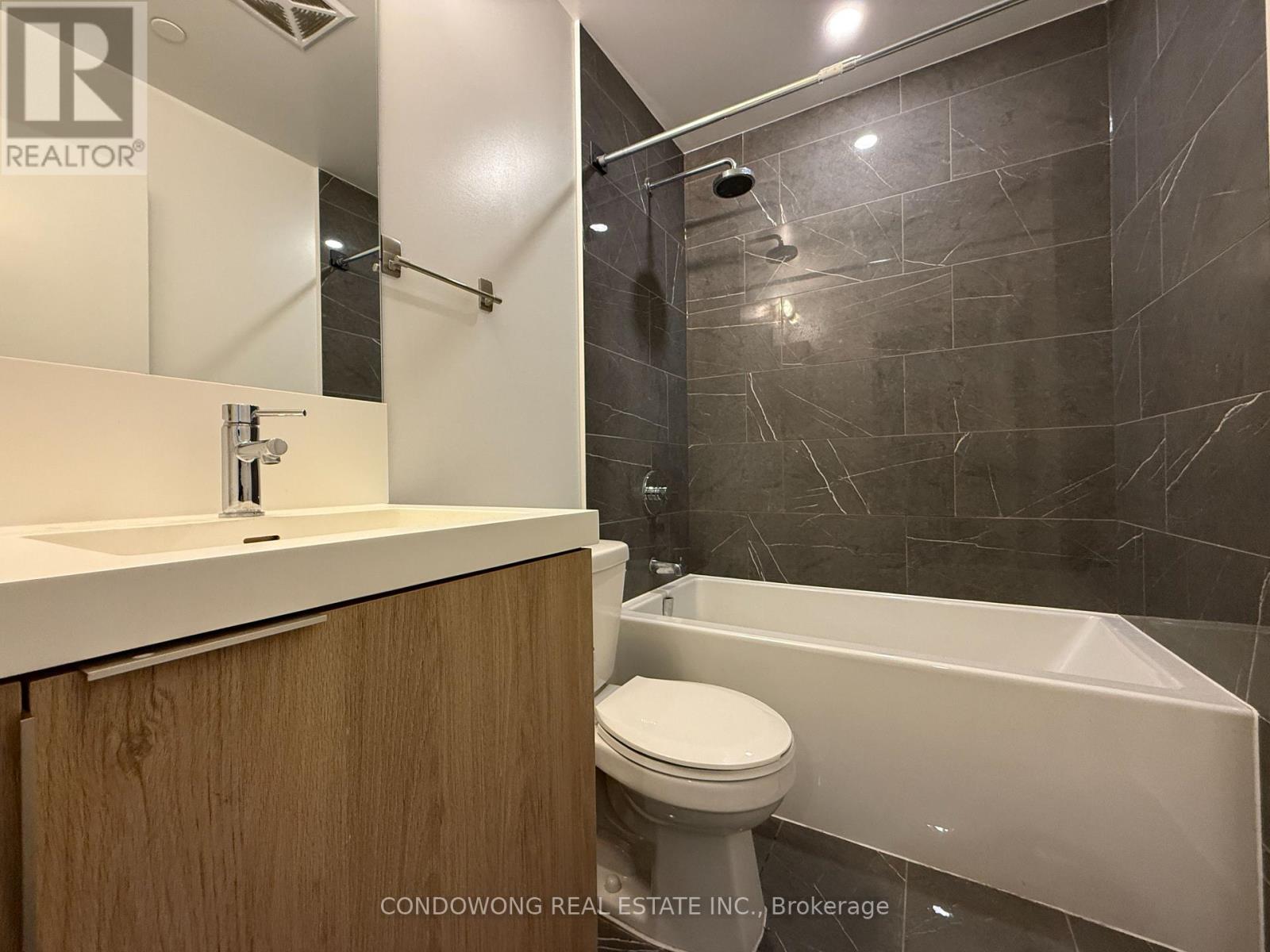 2112 - 225 Sumach Street, Toronto, Ontario  M5A 0P8 - Photo 6 - C12998842