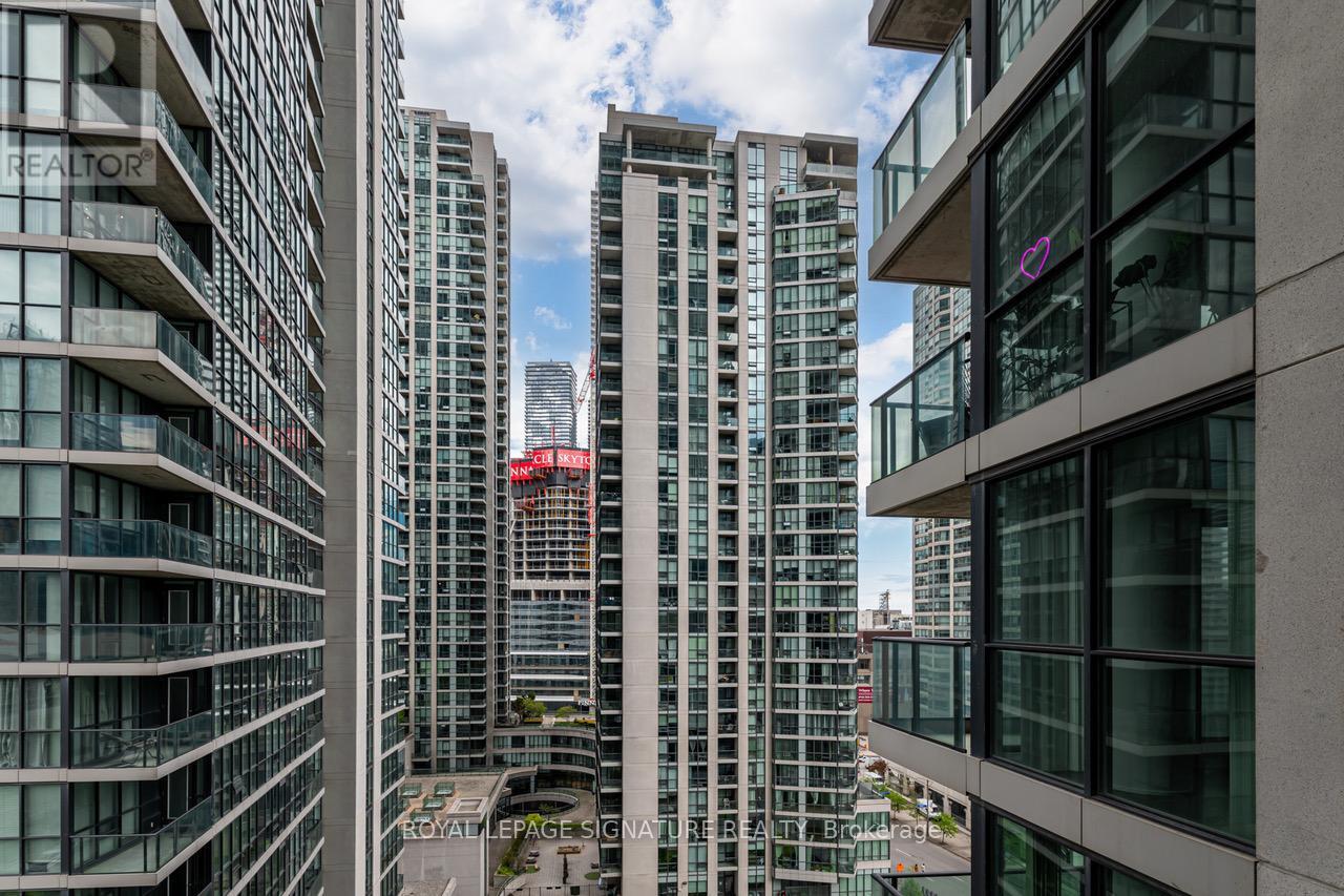 1205 - 33 Bay Street, Toronto, Ontario  M5J 2Z3 - Photo 10 - C12998848