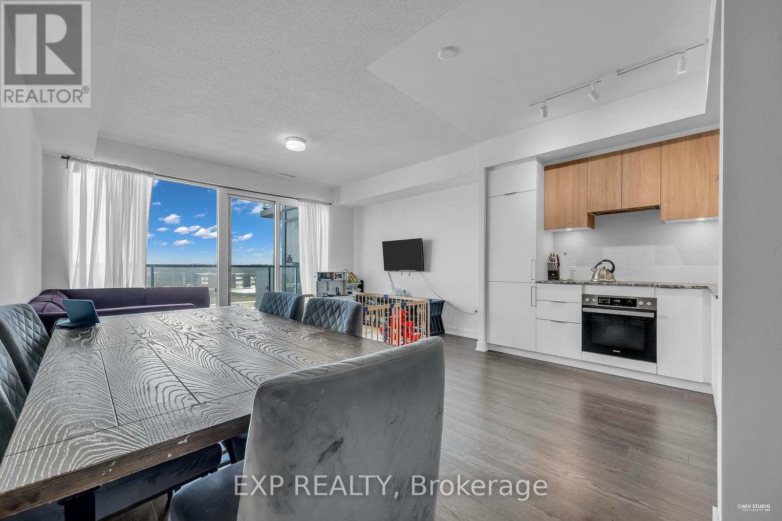 313 - 50 Oneil Road, Toronto, Ontario  M3C 0R2 - Photo 14 - C12998862