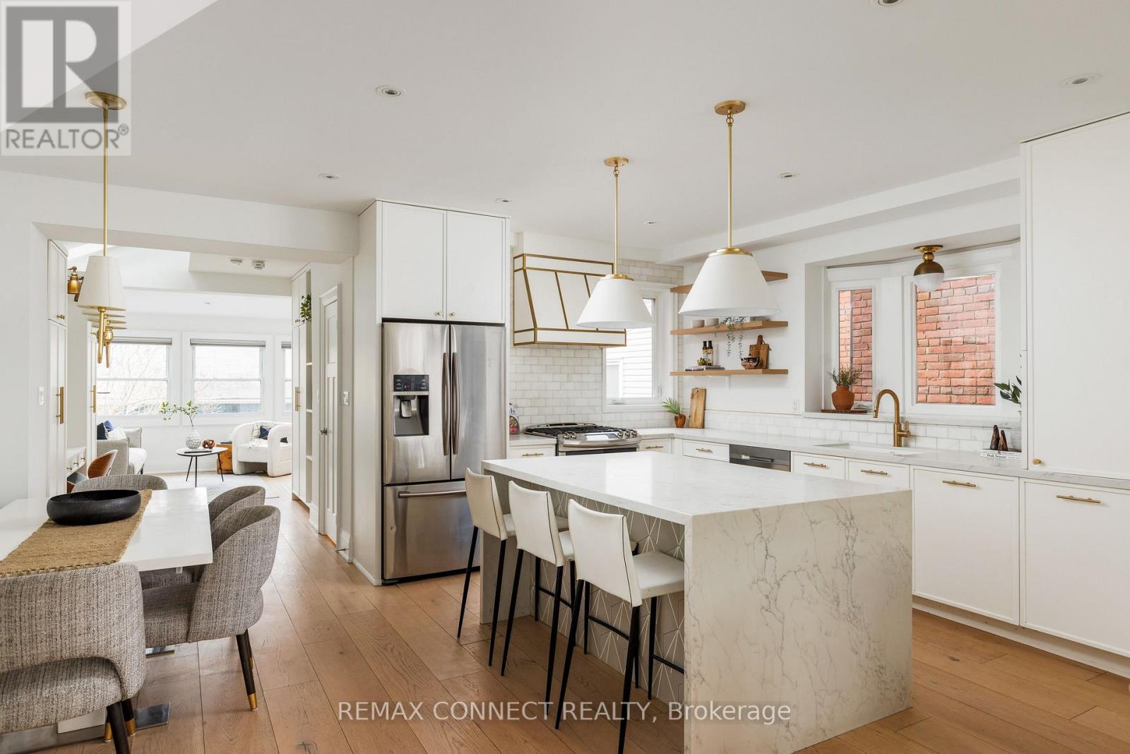 20 Fenwick Avenue, Toronto, Ontario  M4K 3H3 - Photo 11 - E12998852