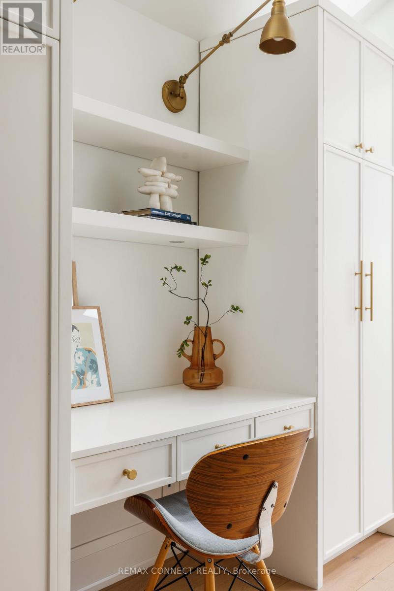 20 Fenwick Avenue, Toronto, Ontario  M4K 3H3 - Photo 23 - E12998852