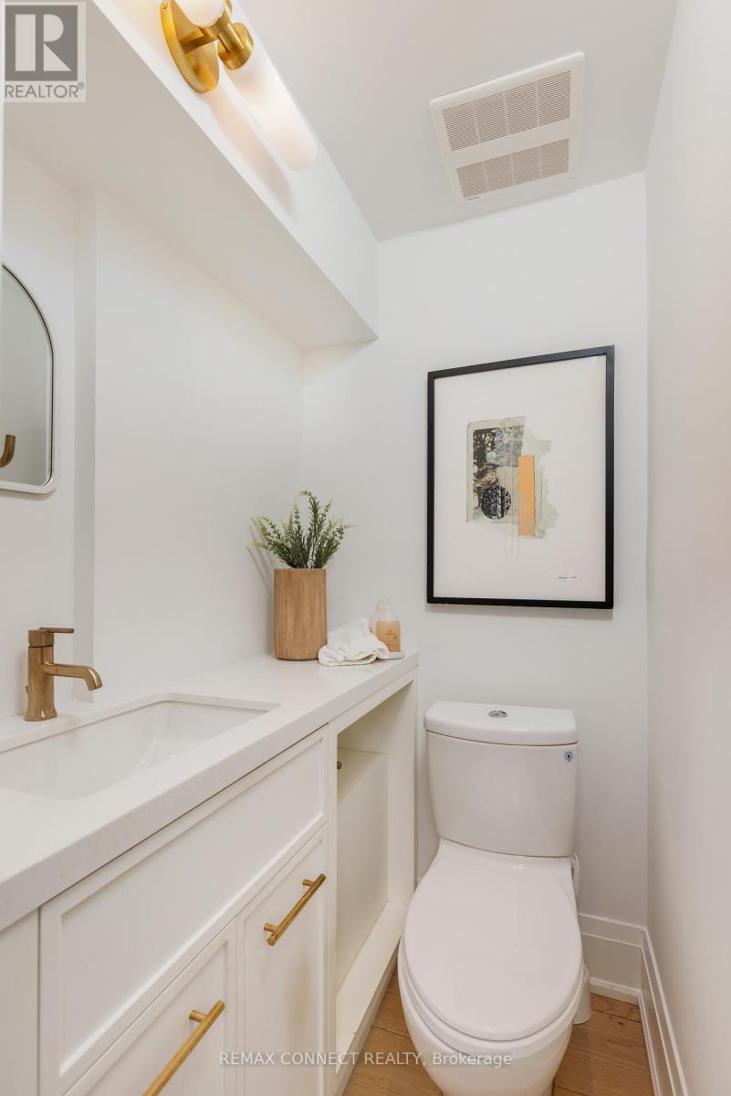 20 Fenwick Avenue, Toronto, Ontario  M4K 3H3 - Photo 27 - E12998852