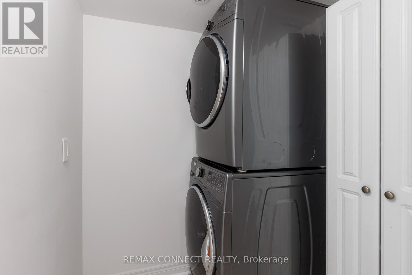 20 Fenwick Avenue, Toronto, Ontario  M4K 3H3 - Photo 45 - E12998852