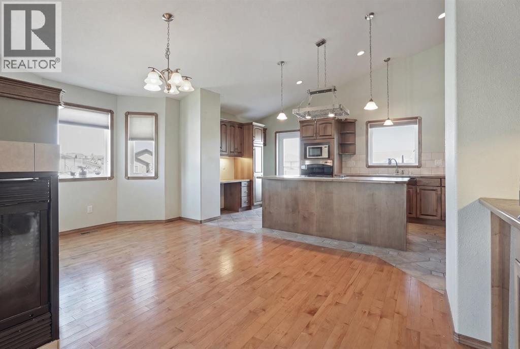 50 Thyrza Burkitt Place N, Lethbridge, Alberta  T1H 5M5 - Photo 6 - A2301459