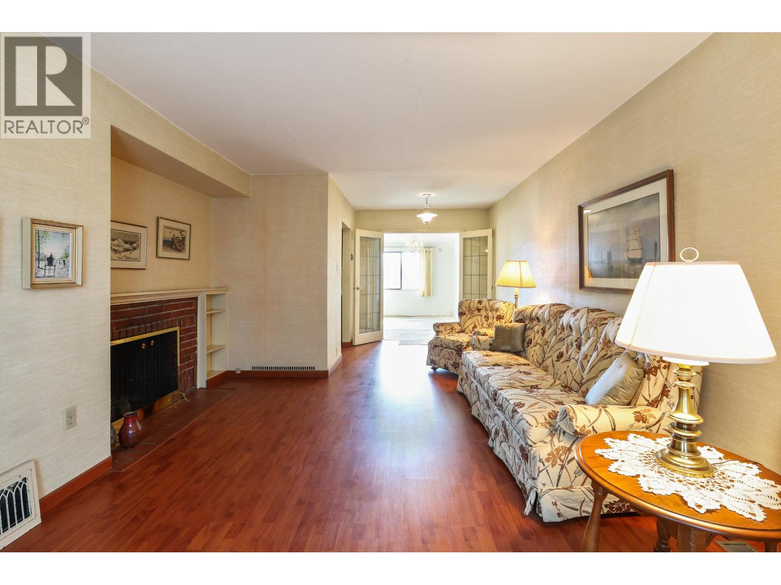 5336 Knight Street, Vancouver, British Columbia  V6P 2T9 - Photo 3 - R3108894