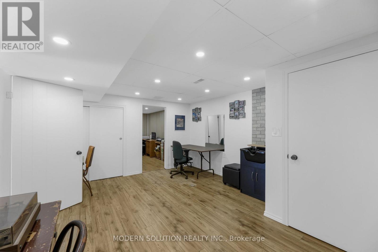 134 Clarke Street N, Woodstock, Ontario N4S 7M7 - Photo 12 - X12998866