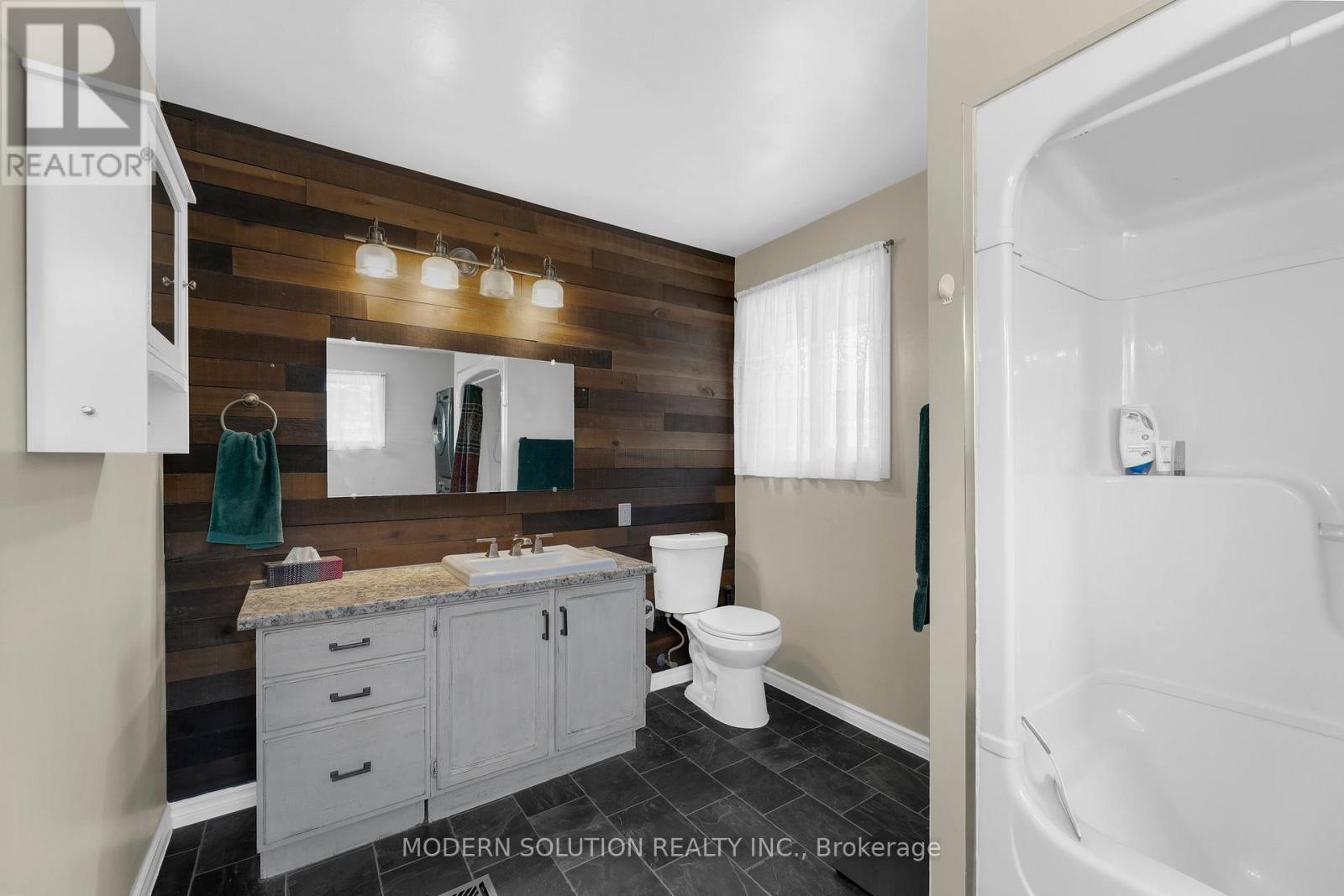 134 Clarke Street N, Woodstock, Ontario N4S 7M7 - Photo 28 - X12998866