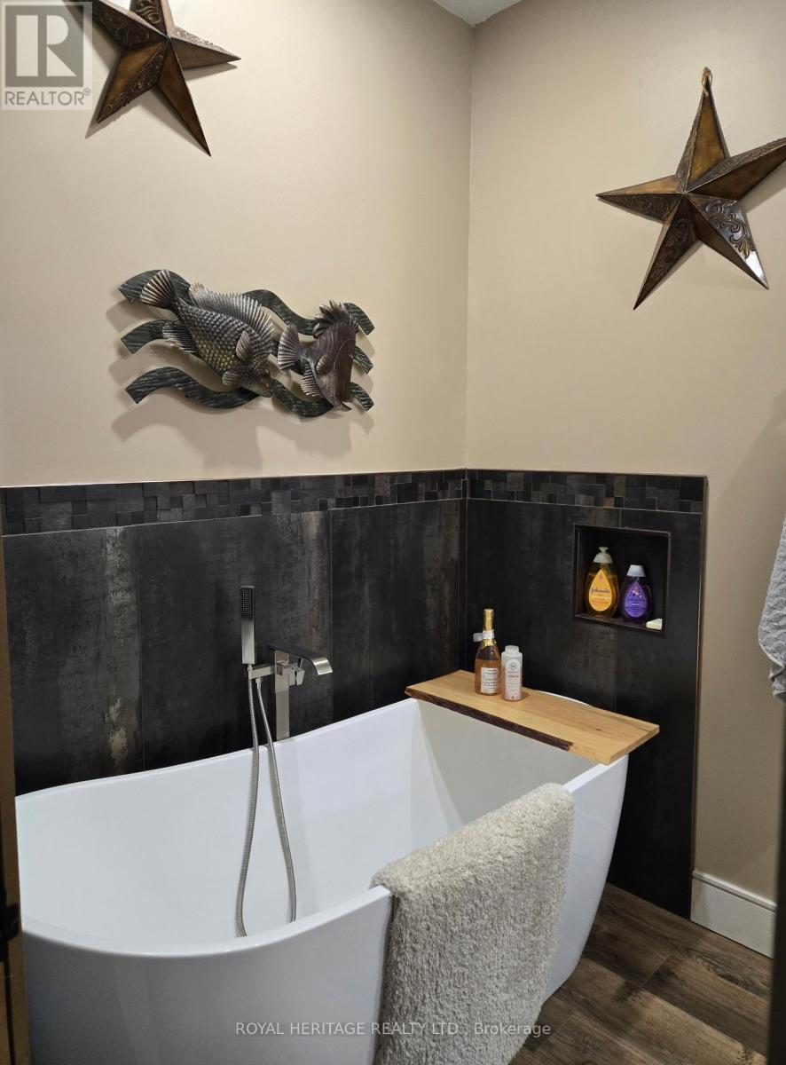 23 River Road, Kawartha Lakes, Ontario  K0M 1N0 - Photo 24 - X12988652