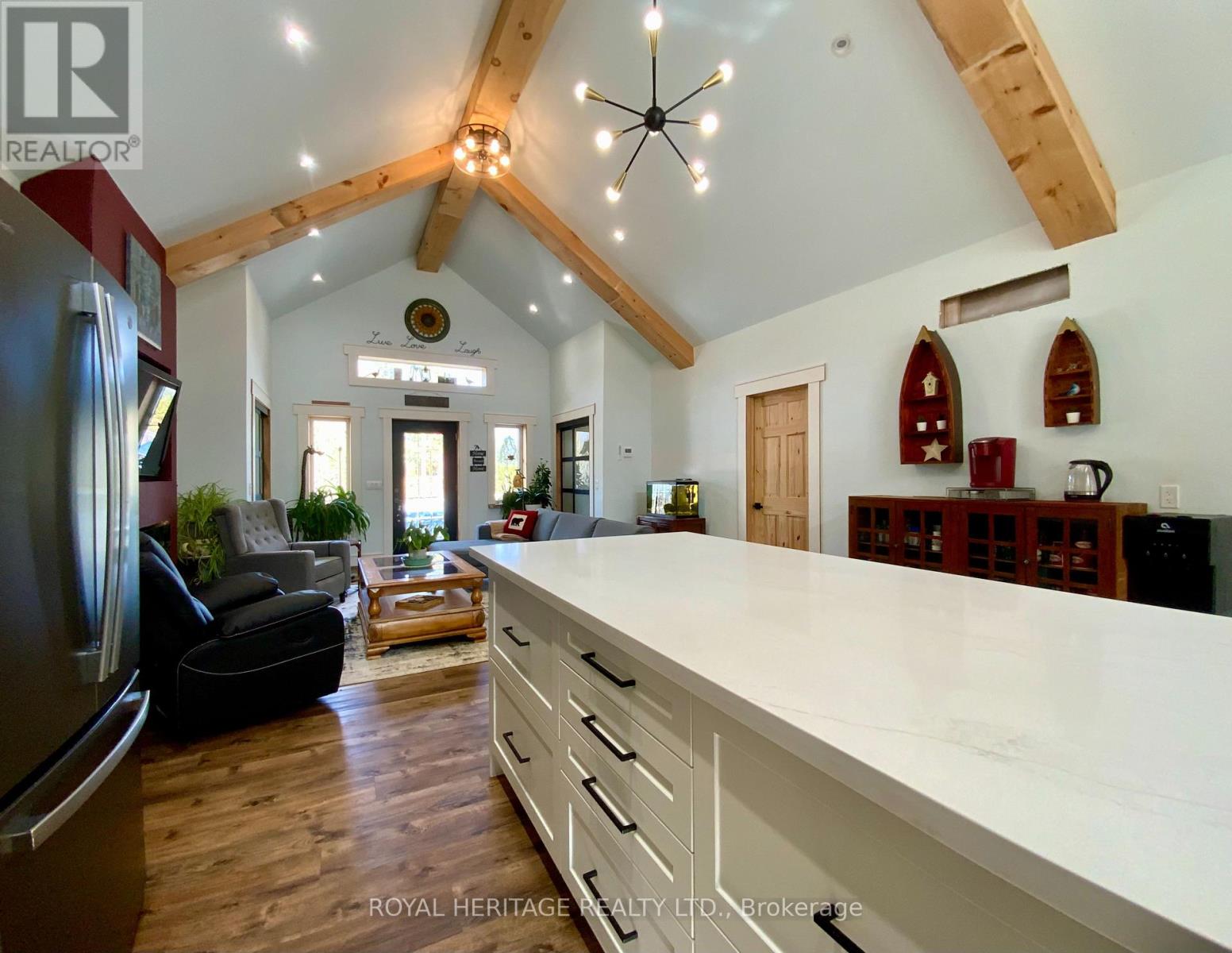 23 River Road, Kawartha Lakes, Ontario  K0M 1N0 - Photo 9 - X12988652