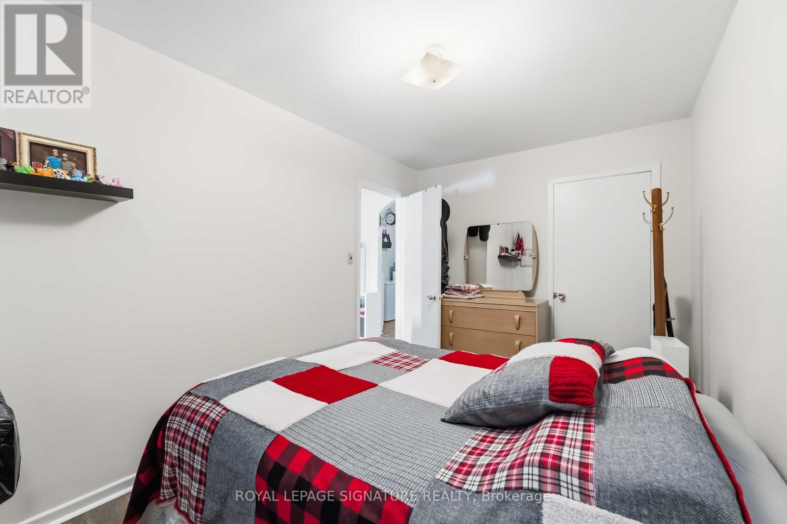 220-228 West Street, Port Colborne, Ontario  L3K 4E3 - Photo 24 - X12996316