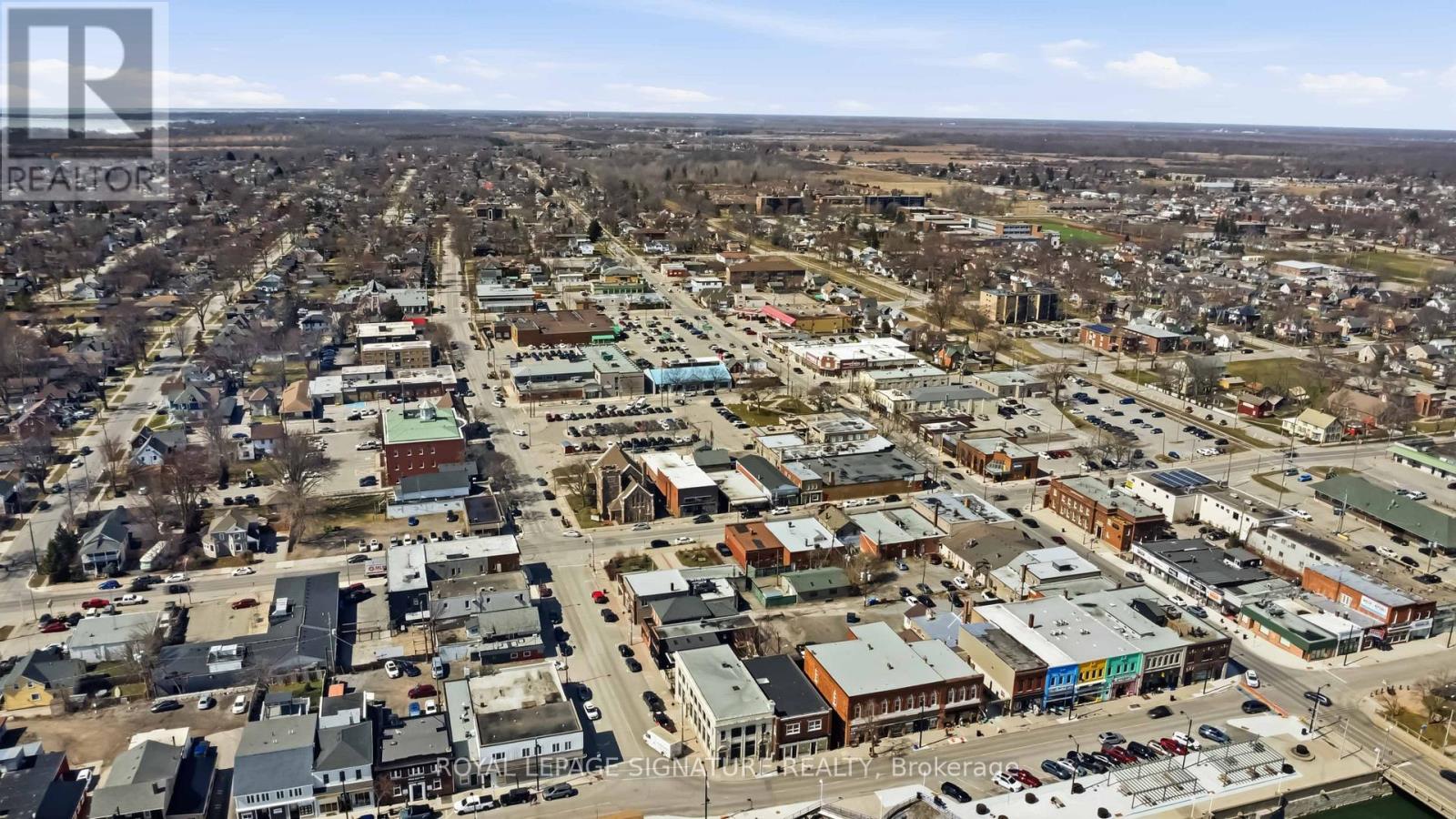 220-228 West Street, Port Colborne, Ontario  L3K 4E3 - Photo 41 - X12996316