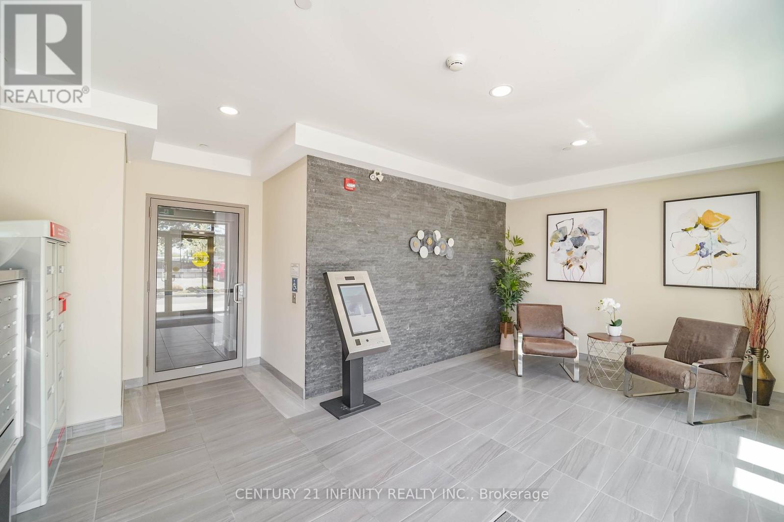 101 - 135 Orr Street, Cobourg, Ontario  K9A 0J6 - Photo 3 - X12998920