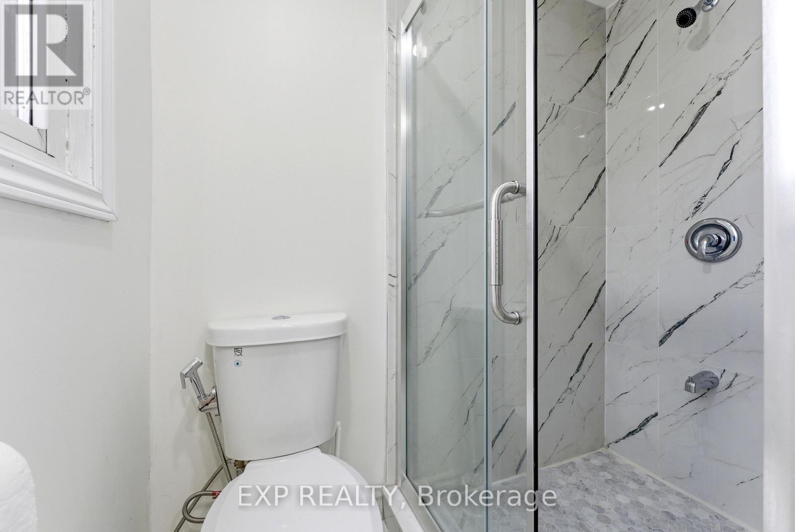 10 Plaza Square, Belleville, Ontario  K8N 4J3 - Photo 16 - X12998944