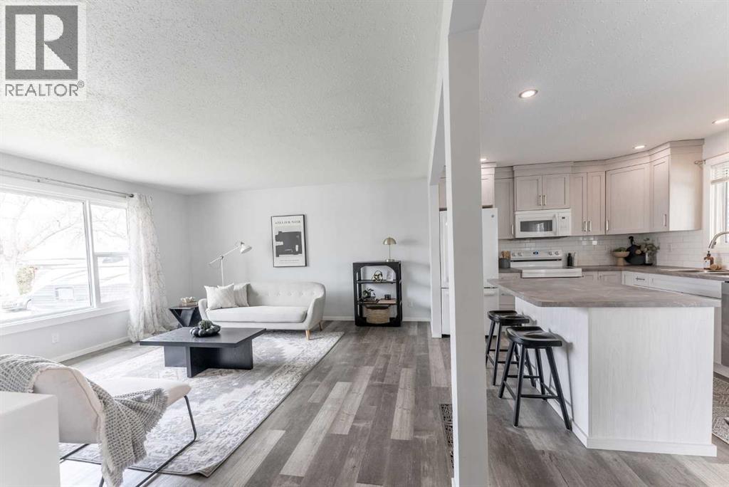 235 15 Street N, Lethbridge, Alberta  T1H 2X5 - Photo 9 - A2301622