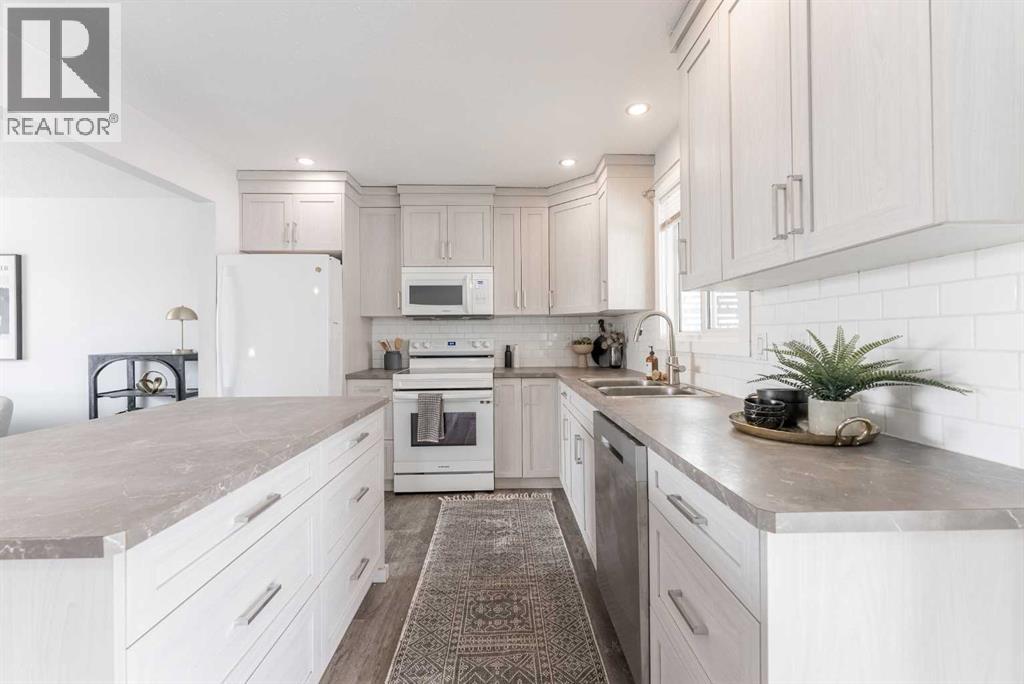 235 15 Street N, Lethbridge, Alberta  T1H 2X5 - Photo 13 - A2301622