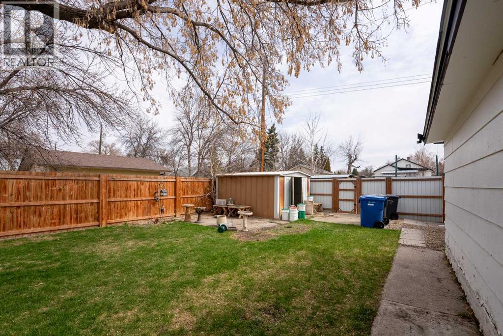 235 15 Street N, Lethbridge, Alberta  T1H 2X5 - Photo 30 - A2301622