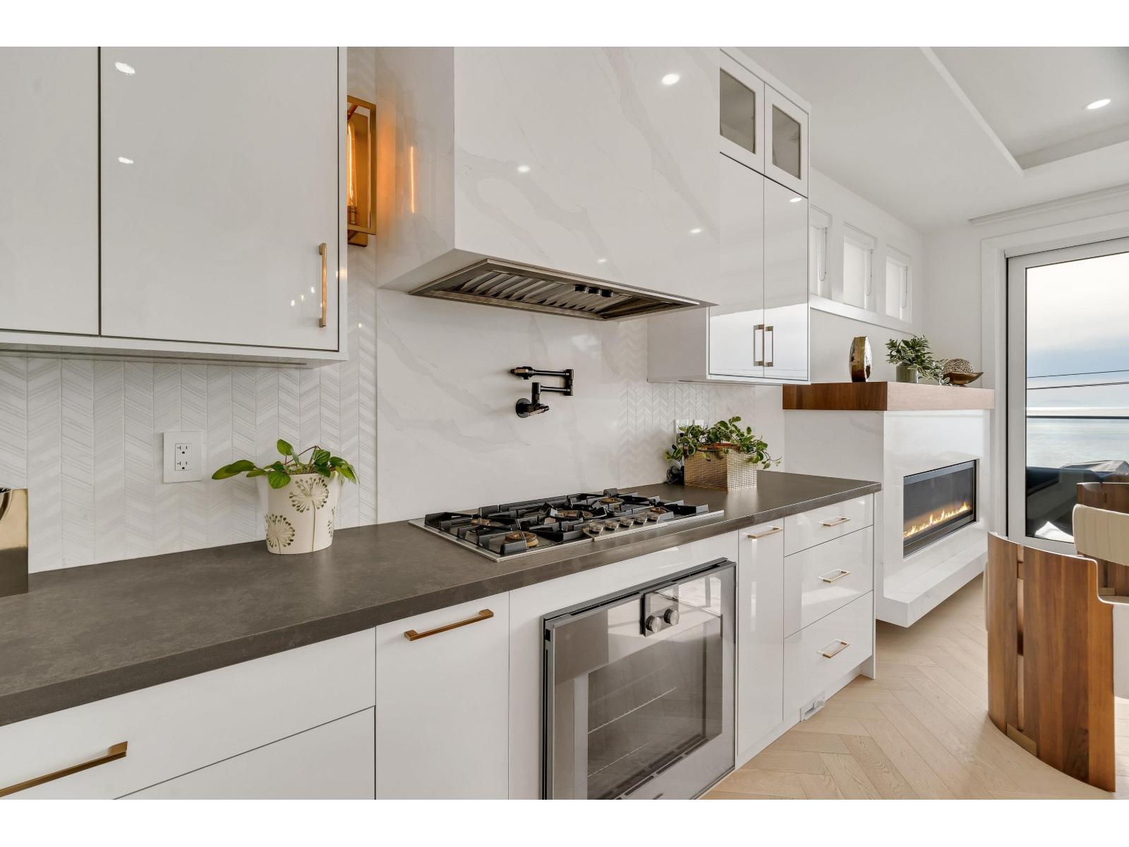 15377 Marine Drive, White Rock, British Columbia  V4B 1C8 - Photo 19 - R3111540