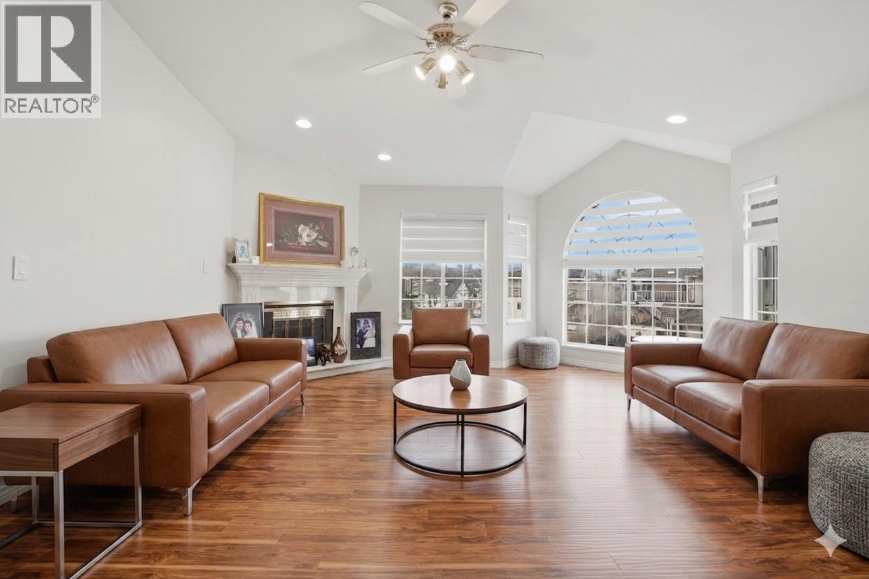 716 Crane Place, New Westminster, British Columbia V3M 6P5 - Photo 1 - R3111481