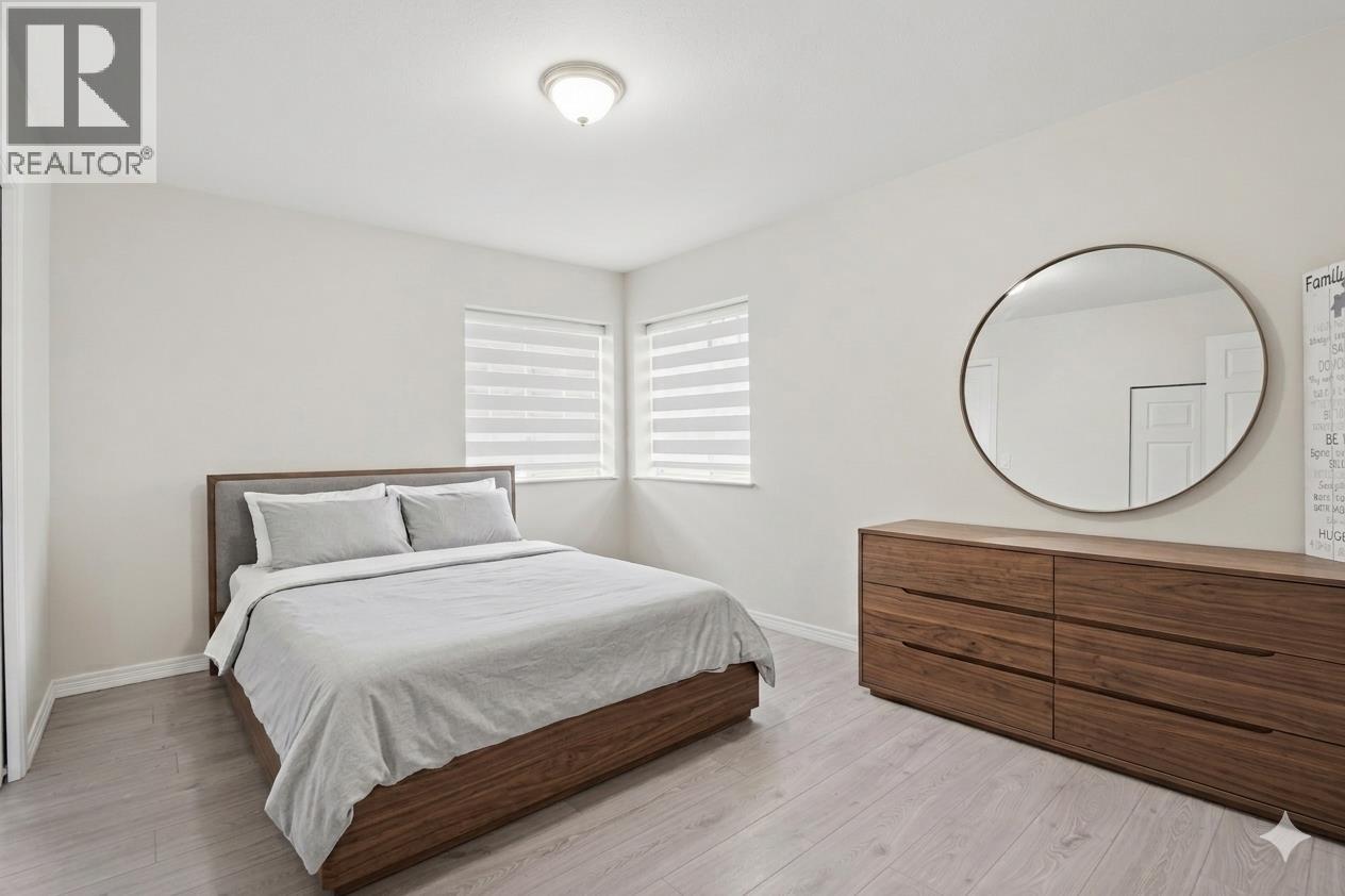 716 Crane Place, New Westminster, British Columbia V3M 6P5 - Photo 15 - R3111481