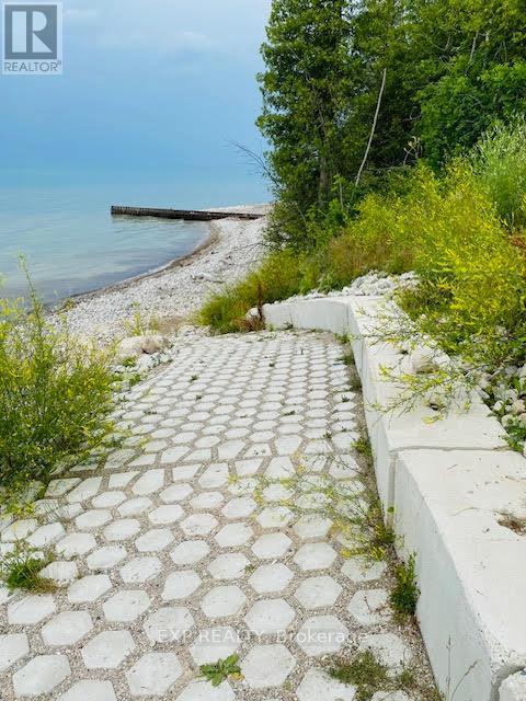 13 Irene Crescent, Bluewater, Ontario  N0M 2T0 - Photo 11 - X12998976