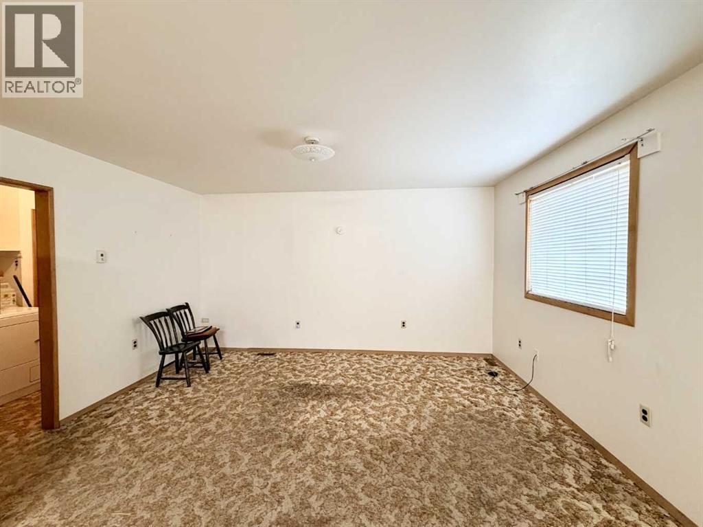 122 Trochu Avenue, Trochu, Alberta  T0M 2C0 - Photo 6 - A2300276