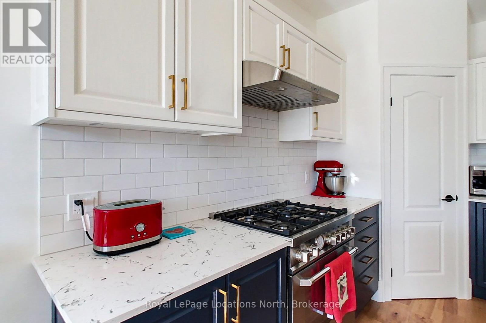 27 Newport Boulevard, Collingwood, Ontario  L9Y 4Y8 - Photo 4 - S12998964