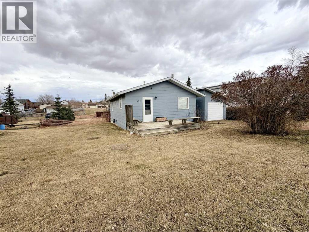 122 Trochu Avenue, Trochu, Alberta  T0M 2C0 - Photo 1 - A2300276