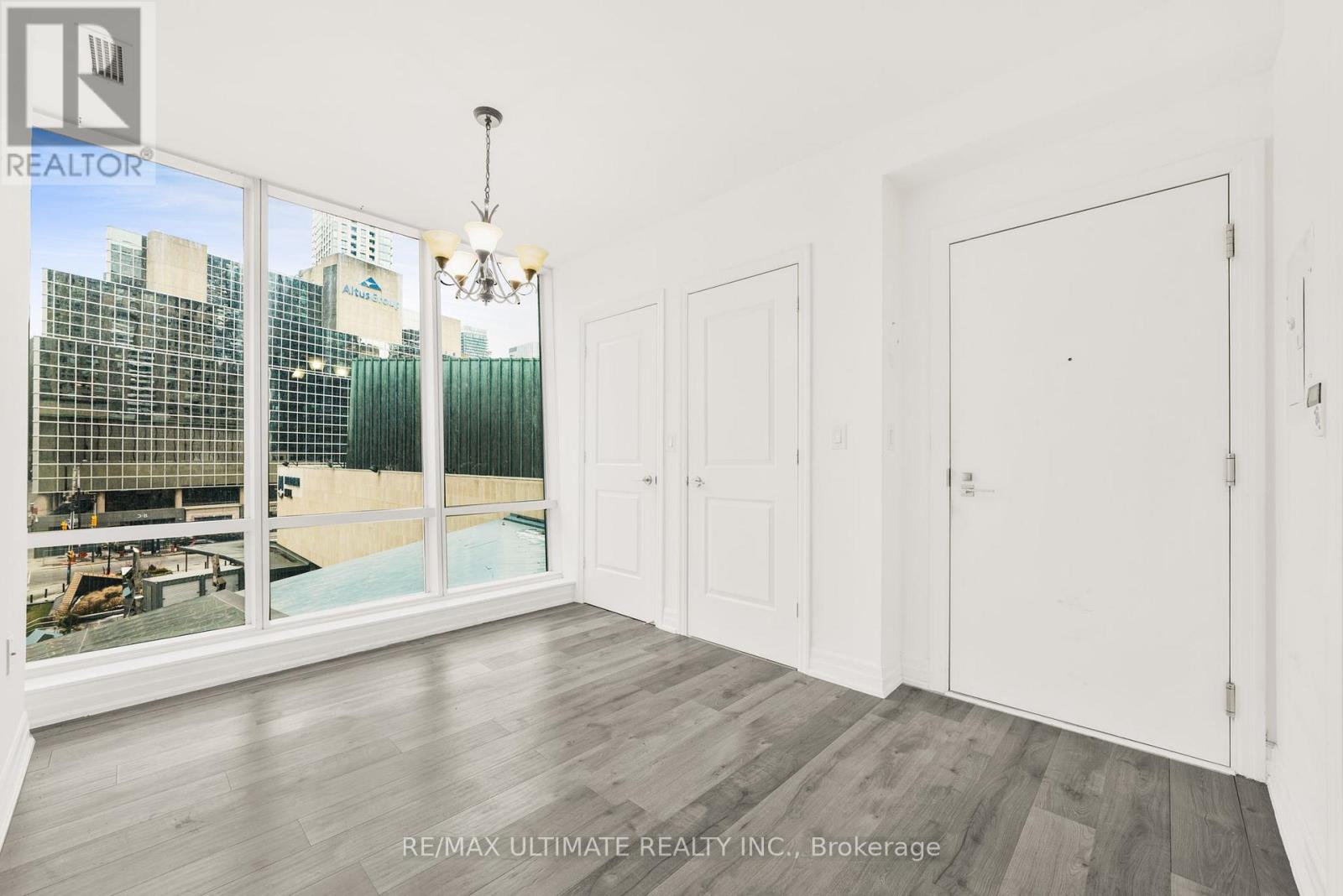 506 - 8 The Esplanade Street, Toronto, Ontario  M5E 0A6 - Photo 10 - C12998908