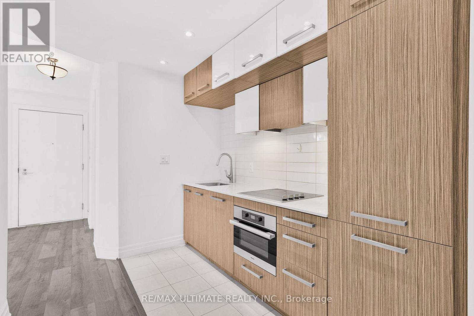 506 - 8 The Esplanade Street, Toronto, Ontario  M5E 0A6 - Photo 15 - C12998908