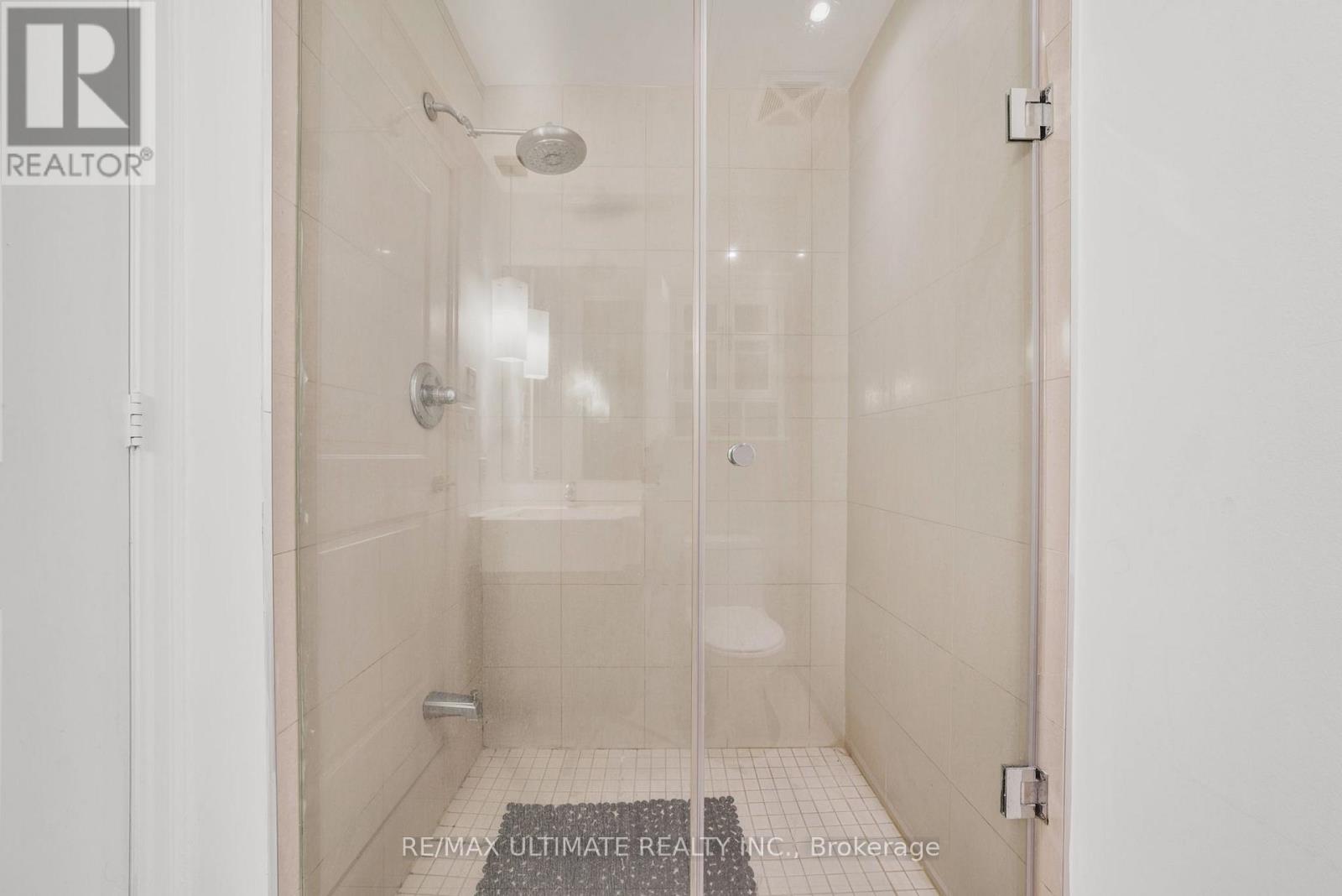 506 - 8 The Esplanade Street, Toronto, Ontario  M5E 0A6 - Photo 7 - C12998908