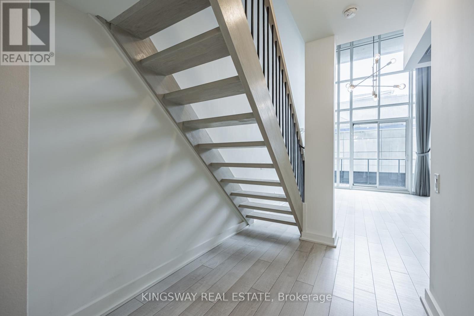 332 - 5 Hanna Avenue, Toronto, Ontario  M6K 0B3 - Photo 10 - C12998962