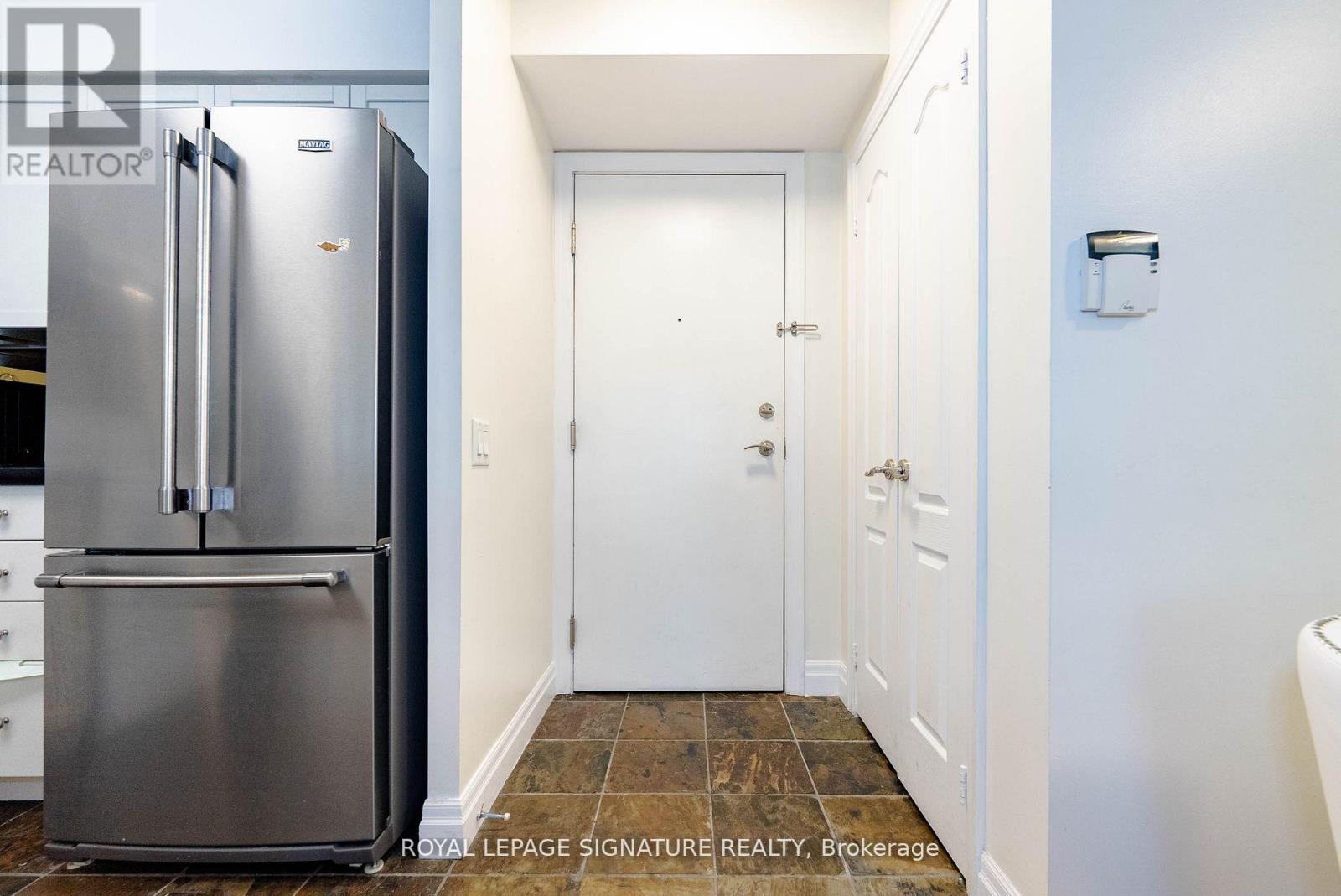 209 - 21 Hillcrest Avenue, Toronto, Ontario  M2N 7K2 - Photo 15 - C12998966