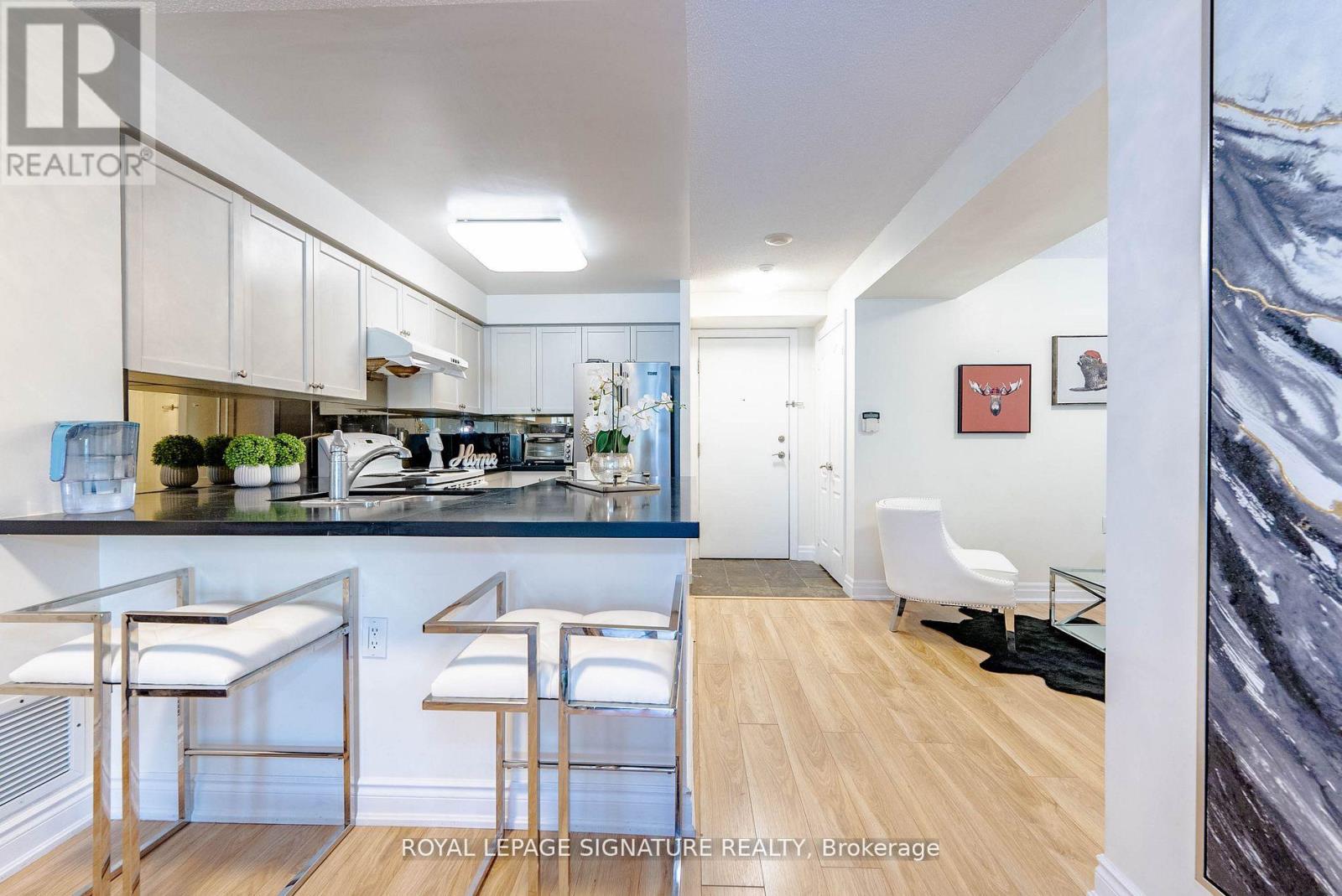 209 - 21 Hillcrest Avenue, Toronto, Ontario  M2N 7K2 - Photo 22 - C12998966