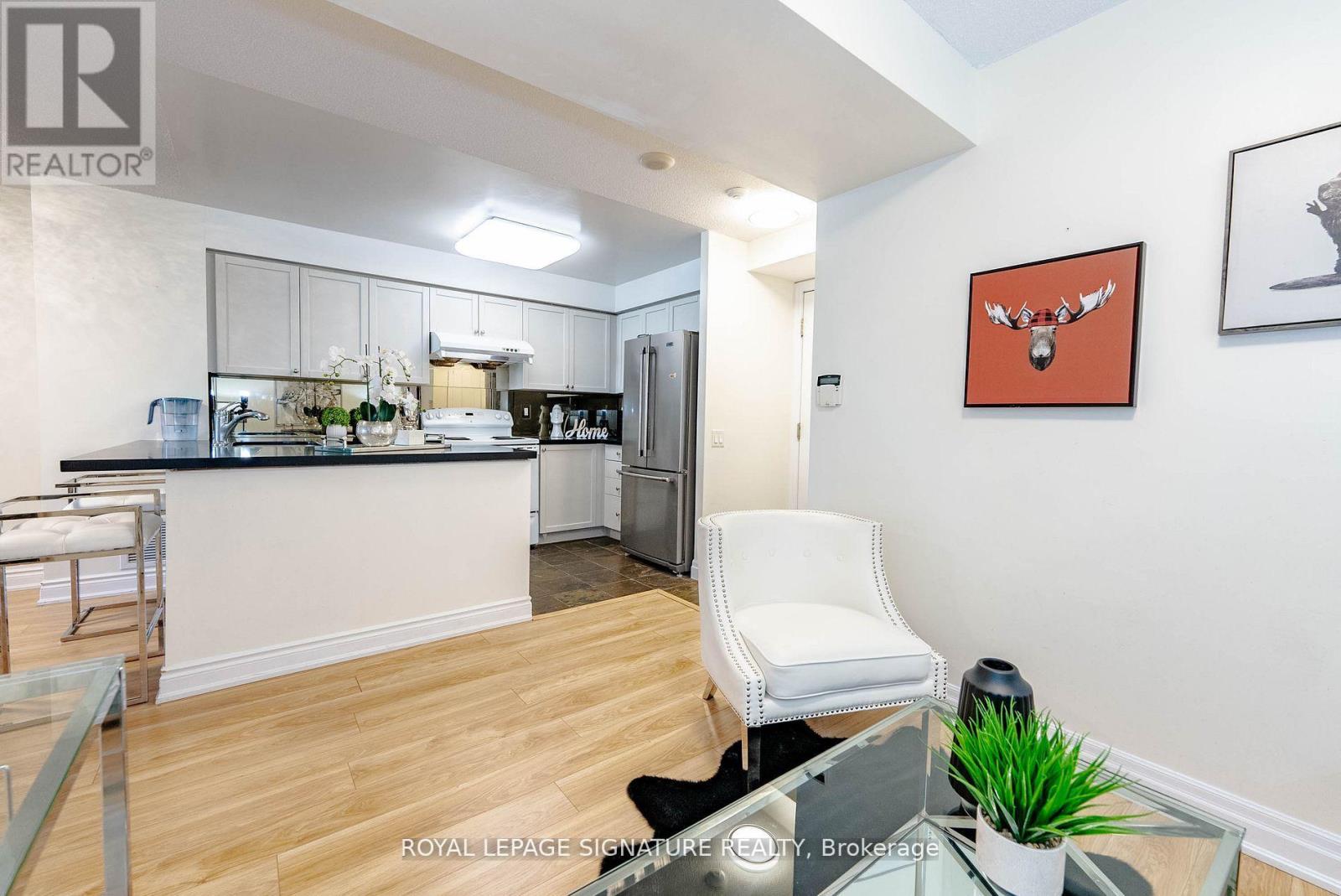 209 - 21 Hillcrest Avenue, Toronto, Ontario  M2N 7K2 - Photo 23 - C12998966