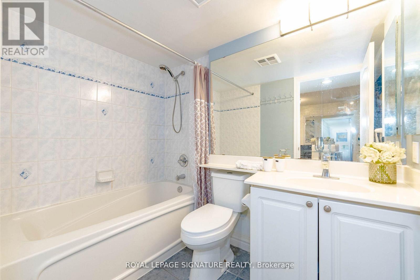 209 - 21 Hillcrest Avenue, Toronto, Ontario  M2N 7K2 - Photo 26 - C12998966