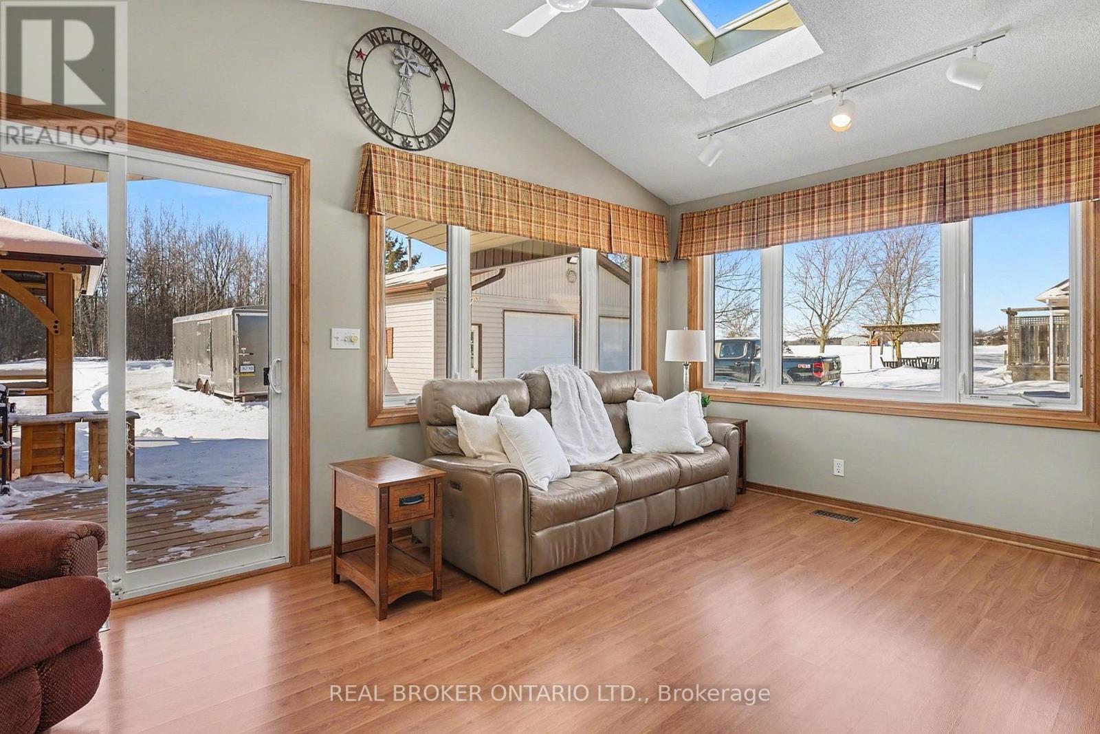 13382 Torbram Road, Caledon, Ontario  L7C 2S8 - Photo 10 - W12751558