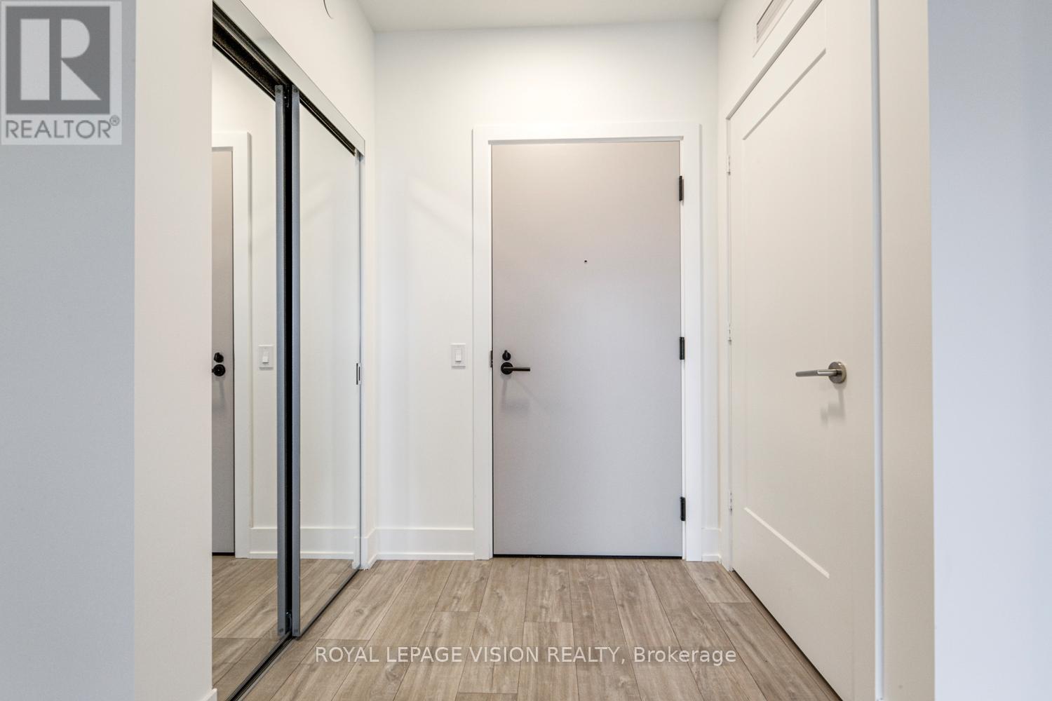 508 - 858 Dupont Street, Toronto, Ontario  M6G 0C1 - Photo 6 - W12995480