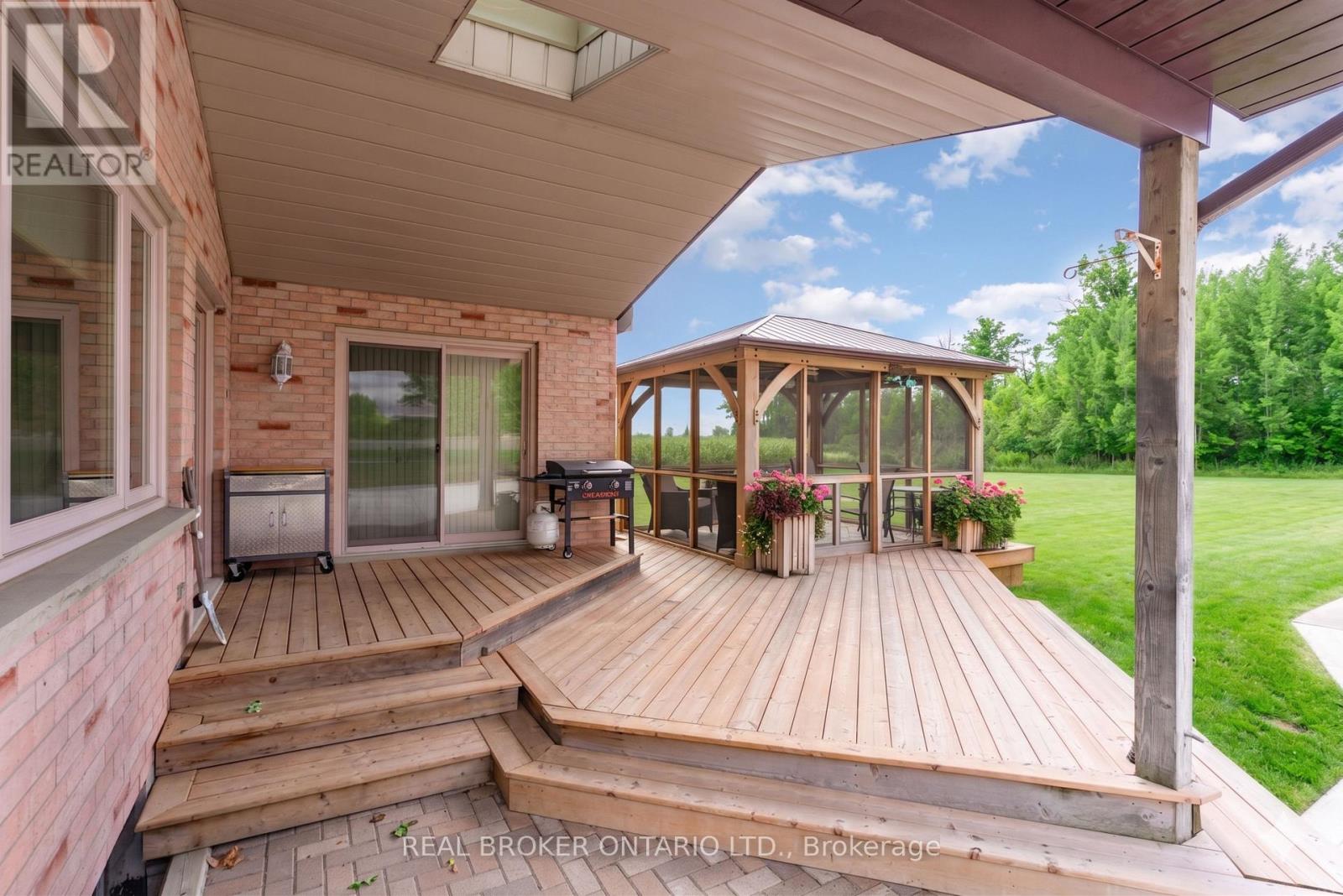 13382 Torbram Road, Caledon, Ontario  L7C 2S8 - Photo 34 - W12751558