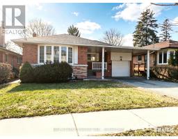 MAIN - 8 STOREY CRESCENT, Toronto, Ontario