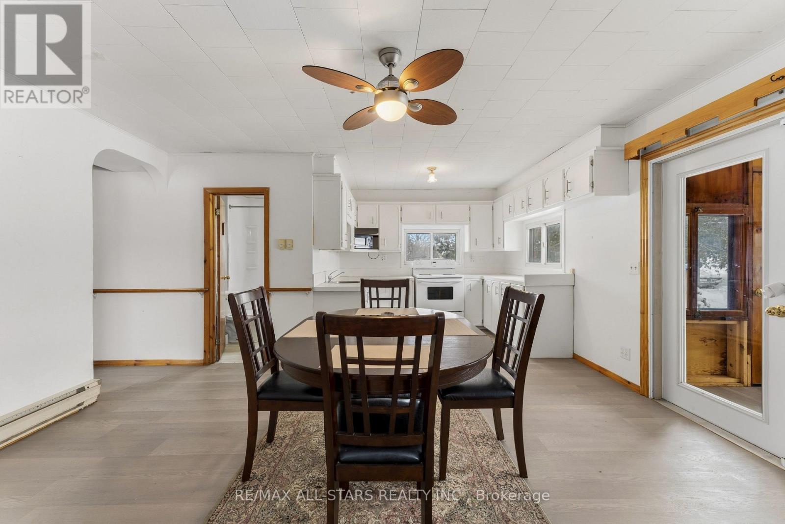 46 Helen Street, Kawartha Lakes, Ontario  K0M 1N0 - Photo 12 - X12823662