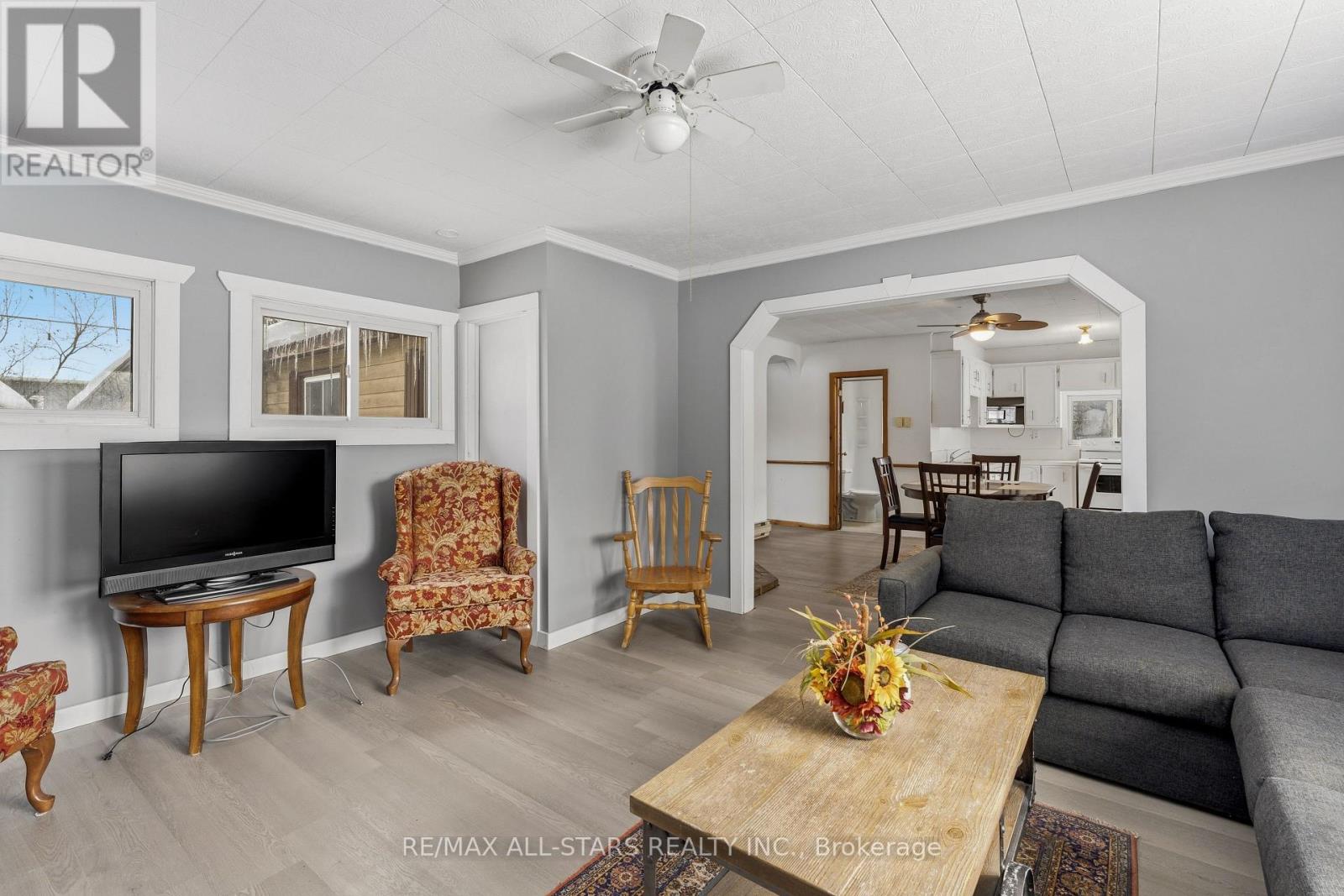 46 Helen Street, Kawartha Lakes, Ontario  K0M 1N0 - Photo 10 - X12823662