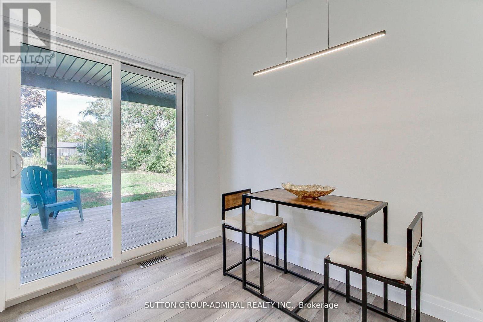 836 Montsell Avenue, Georgina, Ontario  L0E 1S0 - Photo 19 - N12998896