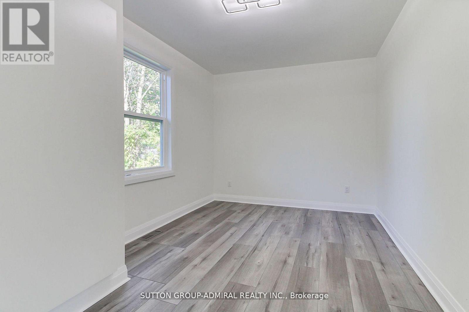 836 Montsell Avenue, Georgina, Ontario  L0E 1S0 - Photo 21 - N12998896