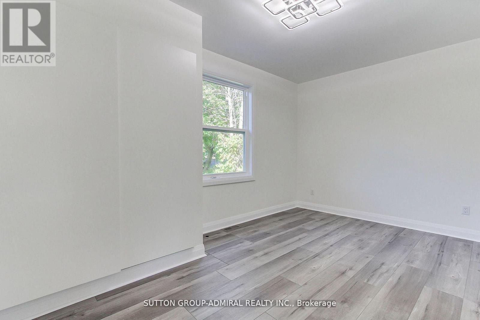 836 Montsell Avenue, Georgina, Ontario  L0E 1S0 - Photo 22 - N12998896